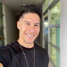 Tras darse a conocer que chyno miranda estuvo hospitalizado por un mes luego de presentar una enfermedad, su esposa ofreció sus . Chyno Miranda Atraviesa Por Un Delicado Momento De Salud