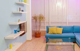 Donkere kleuren maken de ruimte nóg kleiner en benauwder. 10 Tips Voor Het Inrichten Van Een Klein Appartement