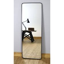 Metro Industrieller Ganzkorperspiegel Aus Schwarzem Metall 140 Cm X 50 Cm 55 X 20 Schwarzes Metall Ganzkorperspiegel Schlafzimmer Dekorieren