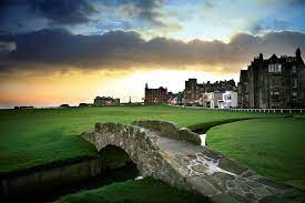 Swilken Bridge St Andrews Golf Course In Scotland Golf Courses Best Golf Courses Public Golf Courses