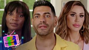 Jim Carrey and Keanu Reeves are teaming up for “Sonic the Hedgehog 3”!  While chatting with Access Hollywood, Carrey raved over the “John Wick”  star who joined the franchise for the third