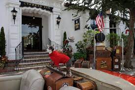Discover the allure of old world charm masterfully blended with modern comforts, nestled in the heart of. Cypress Inn Usa Carmel Booking Com