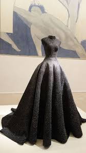When they came for their passport photos they had ringlets of hair and wore communion robes, so they were my favorite. Azzedine Alaia Has Made A Gown That Looks Like It Is Made Out Of Fire Dragon Scales I M Into It Idees Vestimentaires S Habiller Robe Createur