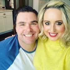 Danielle Therrien (@sleeplesslove30)