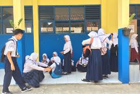Check spelling or type a new query. Penerimaan Siswa Smp Di Pontianak Dimulai 29 Juni Republika Online