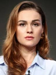 Esme Vasquez's Instagram, Twitter & Facebook