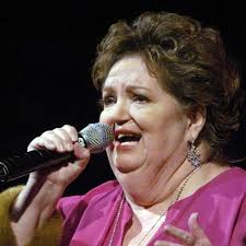 Rita MacNeil dies at 68 after surgery; son says she had been planning  summer concerts