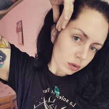 Abigail Norris (@Abigail01484912)