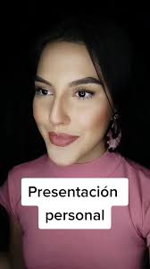 Guía para Presentaciones Efectivas y Saludos Formales