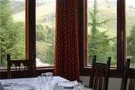 Estamos dentro del parque regional de la cuenca alta del manzanares, declarado parque nacional en junio 2013, espacio protegido con 34.000 hectáreas y ecosistema propio. Hotel La Barranca Navacerrada Madrid Spain