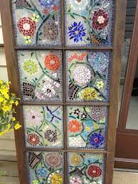 How To Make Garden Art With Old Windows Window Crafts Window Art Mosaic Diy