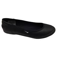Nike Slippers/Ballerinas Leather in Black - Second Hand Nike Slippers/ Ballerinas Leather in Black buy used for 65€ (6142040)