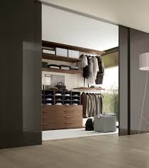 Gorunce Asik Olacaginiz Gardrop Modelleri Http Www Stilstil Com Dekorasyon Gorunce Asik Olacaginiz Ga Minimalism Interior Walk In Closet Design Closet Design