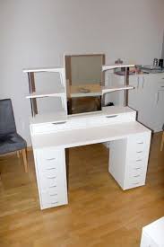 Makeup Vanity Table With Drawers No Mirror Down Makeup Brushes Holder Ideas Your Rustic Makeup Vanit Ikea Dressing Table Ikea Makeup Vanity Make Up Desk Vanity