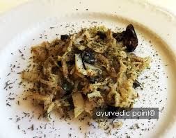 Potete seguire lo stesso procedimento e sostituire il cavolo cappuccio con le verze. Cavolo Cinese Con Olive E Capperi Ricetta Ayurvedica Vegetariana
