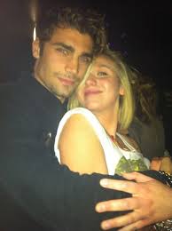 Sanremo premia la bellezza maschile italiana nel mondo. Mario Ermito Del Grande Fratello Coccola Le Nostre Blogger Moda Donna Spettacolo Gossip E Bellezza Leichic It