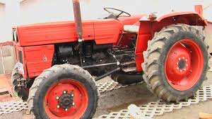 • piese de schimb, uleiuri, consumabile întotdeauna disponibile. Vand Tractor Universal 445 Dt 7012488 Oradeahub