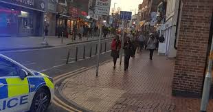 427 tykkäystä · 4 puhuu tästä. Watford Police Live High Street Closed Due To Police Incident Mylondon