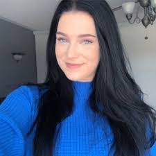 Sarah Corder's Instagram, Twitter & Facebook