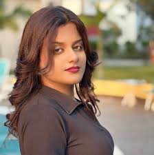 Jader Gold Kenar ache ba Occasion ache samne aj Golden Opportunity Gold  jewellery kenar…Today's Rate for 22kt 916 HUID ₹8,925/g Agami Kal rate hobe  ₹9,095/g Complete your Purchase Today ❤️❤️❤️