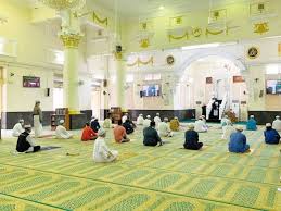 Saya memohon jasa baik semua masjid & surau di dalam daerah johor bahru ini untuk melaksanakan bacaan yasin & tahlil pada malam ini (5 september 2020) khusus buat ruh as syeikh tn hj mohd fahami bin samad, kadi daerah johor bahru, yang telah pergi mengadap ilahi tgh hari tadi. Semua Masjid Dan Surau Di Zon Merah Johor Bahru Mula Dibuka