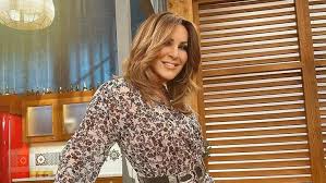 Δημήτρης λάγιος 31/12/2020 18:30 31/12/2020 17:22. E3wdiko Sthn Ekpomph Ths Natalias Germanoy Esteile O Markos Seferlhs Larisanew