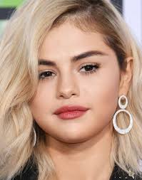 Make an architectural statement with your hair that will get the crowd and the 'gram talking. 40 Hairstyles For Short Height Girls Go Try Now Neha Bhardwaj