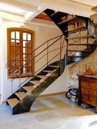 Un souci, une difficulté, un doute. Escalier Deux Quart Tournant Raw Steel Metallerie Ferronnerie