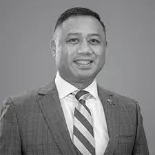 Meet Our Experienced Management Team & Advisory Board