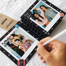 Ein selbst gemachtes fotoalbum ist immer eine gute geschenkidee oder auch einfach nur eine tolle möglichkeit erinnerungen an einen urlaub oder wir haben kreative und leicht umzusetzende ideen zum fotoalbum selber machen auf pinterest & co. Pin Von Scrapbookkitverde Auf Birthday Gifts Fotoalbum Gestalten Beste Freundin Fotoalbum Gestalten Ideen Freund Fotoalbum Gestalten Liebe