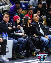 Манай пэйжийн анхны дагагчдын нэг, үнэнч хөгжөөн дэмжигч @topfans Э.Л  Нанжка бидний урилгыг хүлээн авч, багаа дэмжсэнд баяртай байна. Сэлэнгэ  Бодонгууд бид дараа дараагийн топ фэнүүддээ гоё бэлэгнүүд барих болно. Та  пэйж