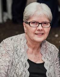 Lena Dillon's Instagram, Twitter & Facebook