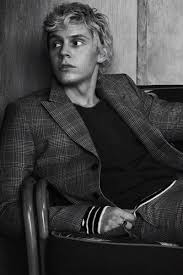 Please do not repost any gifs or graphics found on evan peters source on any other website or social media platform. Evan Peters Evan Peters American Horror Story Evan Peters Evan