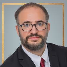 Kati Castro's Instagram, Twitter & Facebook