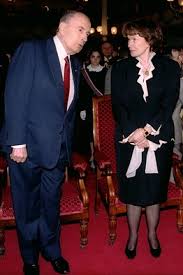 Soyez alerté à chaque nouvelle actu de : Wife Of Former French Leader Mitterrand Dies Wsj