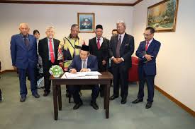 Suruhanjaya perkhidmatan negeri terengganu, kuala terengganu. Spa Malaysia On Twitter Terima Kasih Di Atas Kunjungan Pengerusi Dan Ahli Suruhanjaya Dari Suruhanjaya Perkhidmatan Negeri Terengganu Spn Ke Suruhanjaya Perkhidmatan Awam Malaysia Spa Dalam Kunjungan Ini Pengerusi Dan Ahli Suruhanjaya