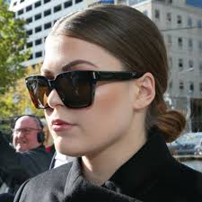 Get the latest belle gibson news from itv news, the uk's biggest commercial news organisation. Belle Gibson What Does Her Life Look Like Now