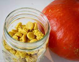 soft leckerlis fur welpen und altere hunde gesund und schnell in der zubereitung eignen sie sich auch prima a hunde ernahrung hunde kekse rezept hunde futter