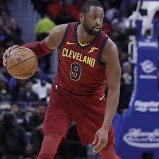 Dwyane Wade Wants To Remain On Cavs Bench When Isaiah Thomas Returns To Lineup Dwyane Wade Cavs Isaiah Thomas