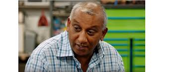 Desi Rascals': Manoj Shah and family heading to Mumbai?