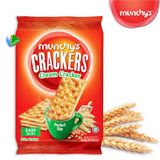 Sedapnya menikmati biskut lapis cheese yang berkrim dan paling penting, ianya mudah disediakan anda hanya perlukan 250gram cream cheese atau cheddar cheese yang diparut , setengah tin susu. Munchy S Cream Crackers 300g Biskut Krim Kraker Munchy S Shopee Malaysia