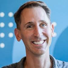 Steve Welch's Instagram, Twitter & Facebook