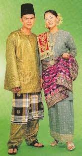 Pakaian ini merupakan pakaian tradisional kaum wanita melayu. 27 Baju Tradisi Ideas Traditional Dresses Traditional Outfits Kebaya
