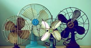 Padahal tumpukan kotoran debu tersebut bukan hanya membuat hembusan angin terkontaminasi dengan debu,namun juga membuat kipas cepat rusak dan yang lebih parah dapat mendatangkan penyakit. Cara Merawat Kipas Angin Dinding Yang Benar Infosekayu Com