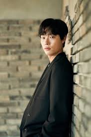 Ryu jun yeol wallpaper #wallpaper #lockscreen. Ryu Jun Yeol Feels Blessed To Portray A Freedom Fighter In The Battle Roar To Victory