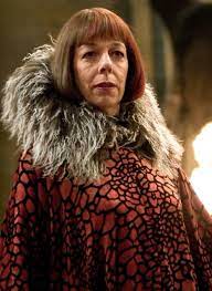 Frances de la tour (madame olympe maxime). Olympe Maxime Harry Potter Wiki Fandom