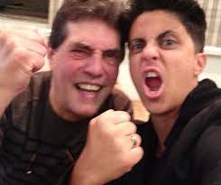 Thammy Miranda reúne mãe Gretchen e pai delegado em foto rara