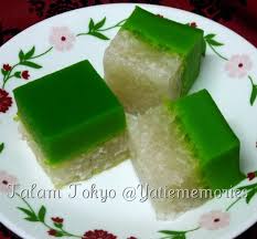 Assalamualaikum Dan Salam Sejahtera Semua Bertemu Kembali Dngn Resepi Talam Tokyo Kegemaran Ramai Resepi Kali Ni Mmng Benar2 Menepa Food Desserts Feta Cheese