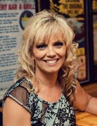 Christine Parker's Instagram, Twitter & Facebook