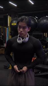 Heavenly Restriction Build 🙂‍↔️ #cambodia #gym #khmer #fitness